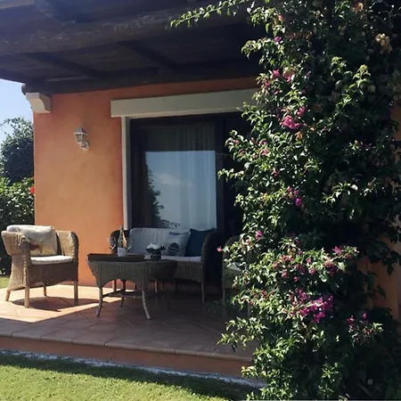 Villa Giulia Piscina E Giardino Privato Stintino